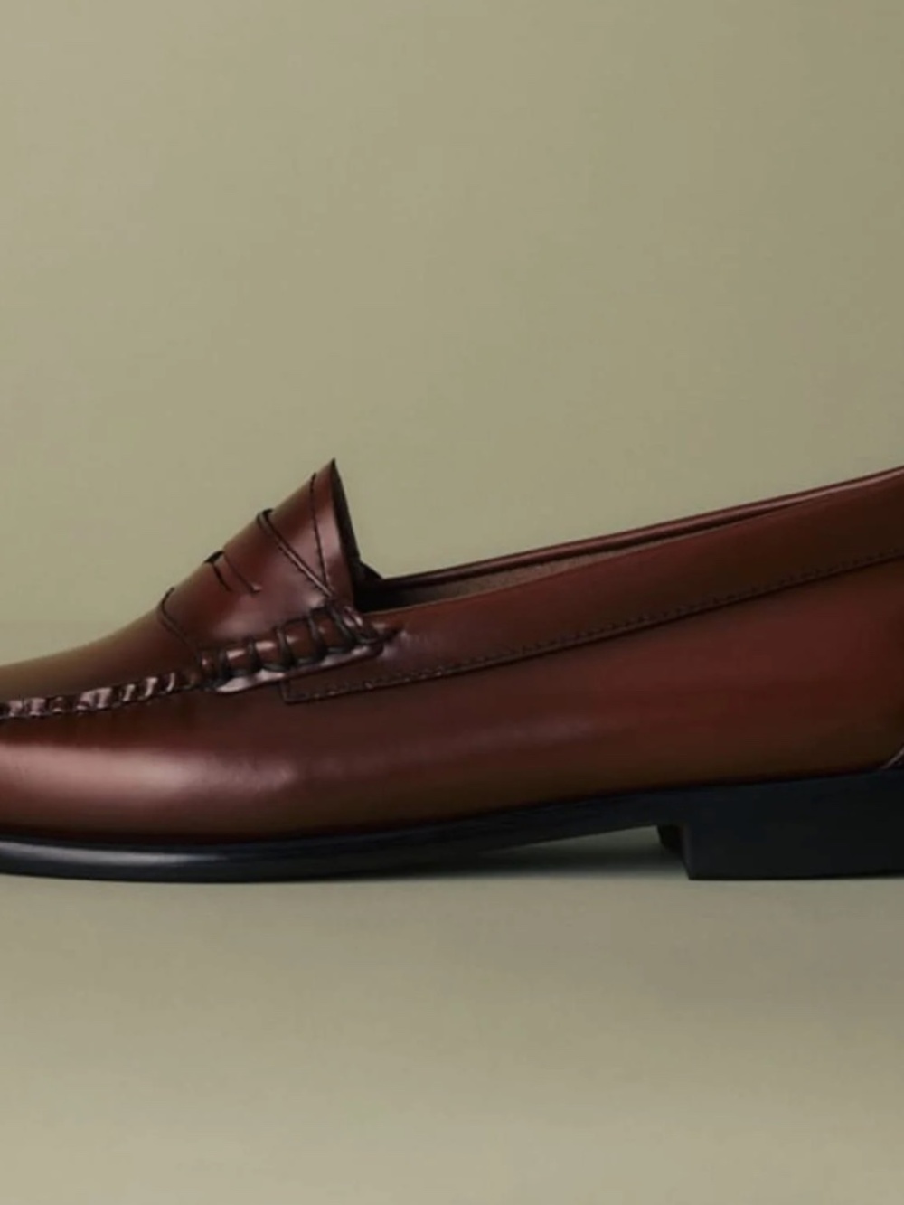 Bass Weejuns Womens Wine Whitney Loafers